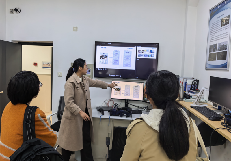 生态与环境实验教学中心赴华东理...