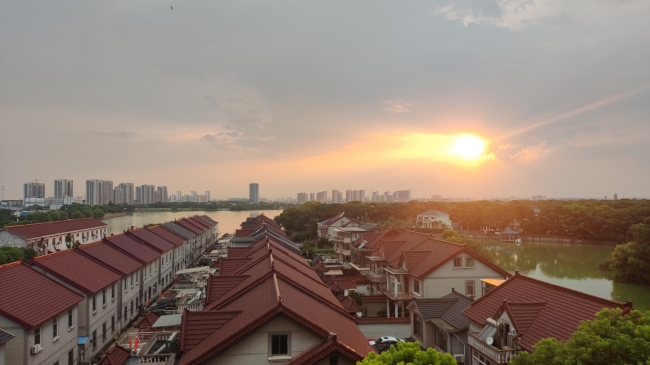 考察太浦闸跨省界调度 开展湖荡...